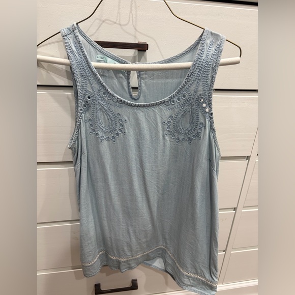 Tops - Embroidered Light Blue Sleeveless Top